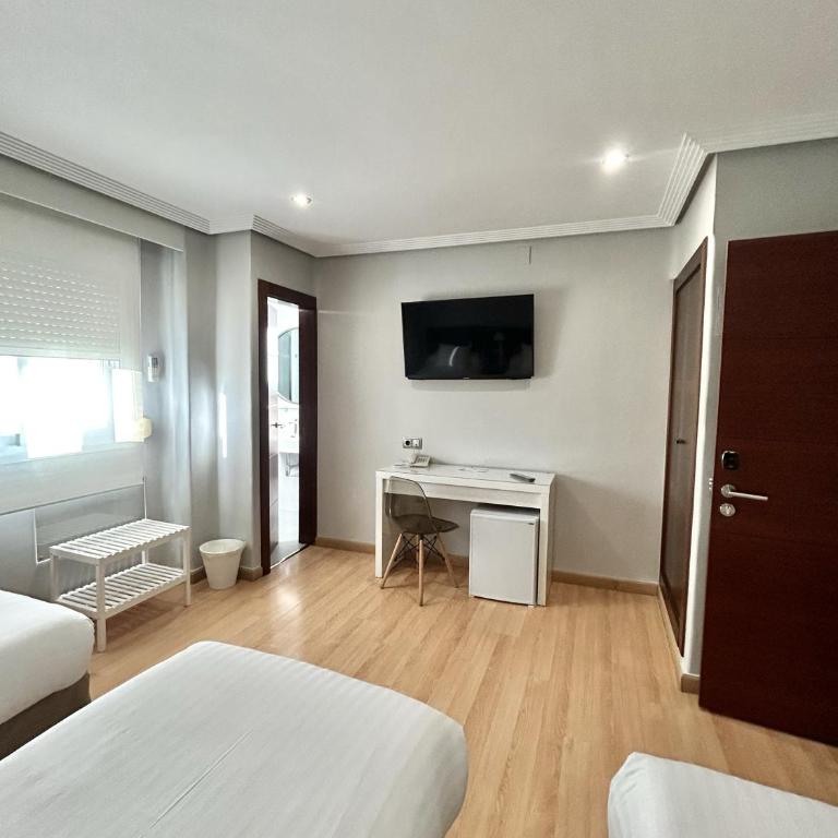 Hotel Costasol - Habitación Triple - 5