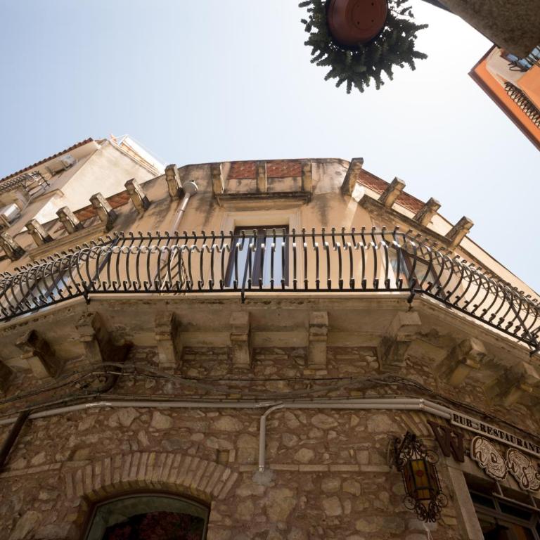 Maia Flora Taormina Apartments - Three-Bedroom Apartment - 42