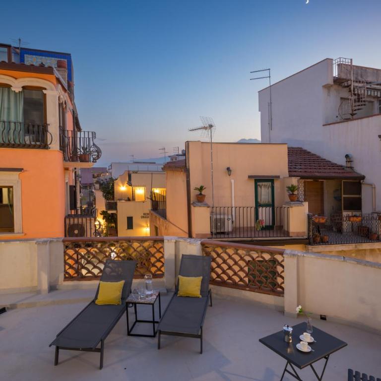 Maia Flora Taormina Apartments - Three-Bedroom Apartment - 41