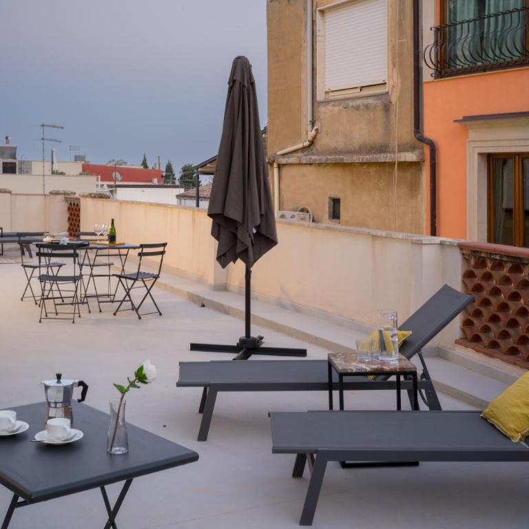Maia Flora Taormina Apartments - Three-Bedroom Apartment - 43