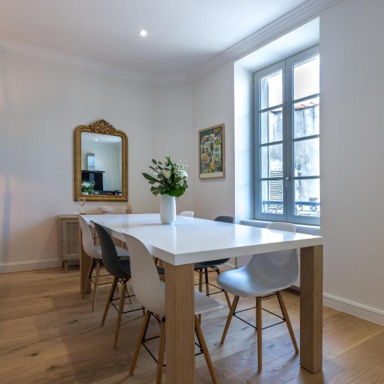 Appartement intramuros hyper centre Avignon - Apartamento de 3 dormitorios - 10