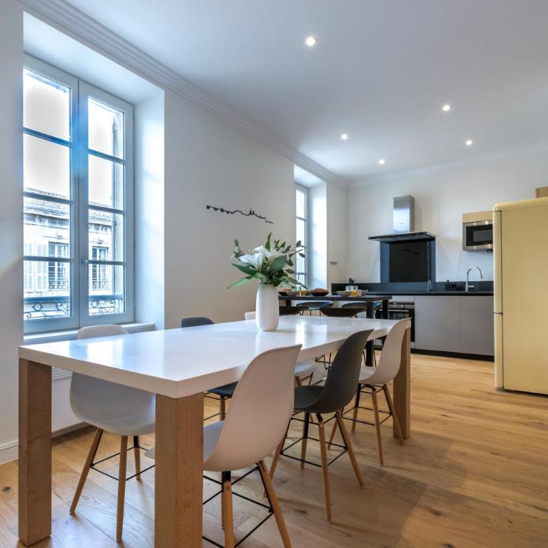Appartement intramuros hyper centre Avignon - Apartamento de 3 dormitorios - 12
