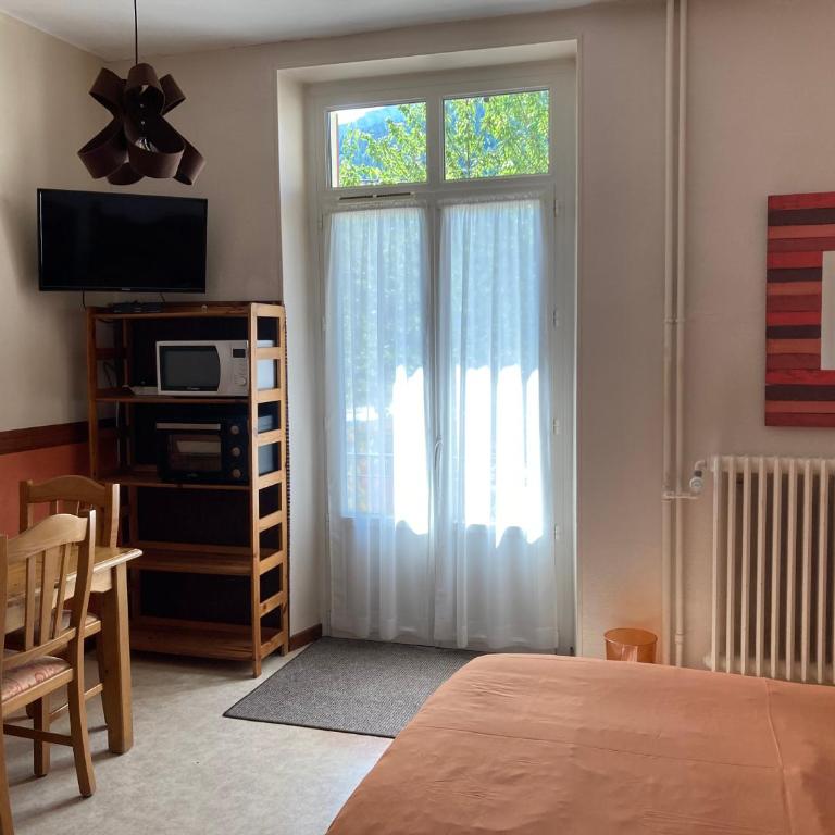 Hotel Victoria - Studio avec Balcon - 5
