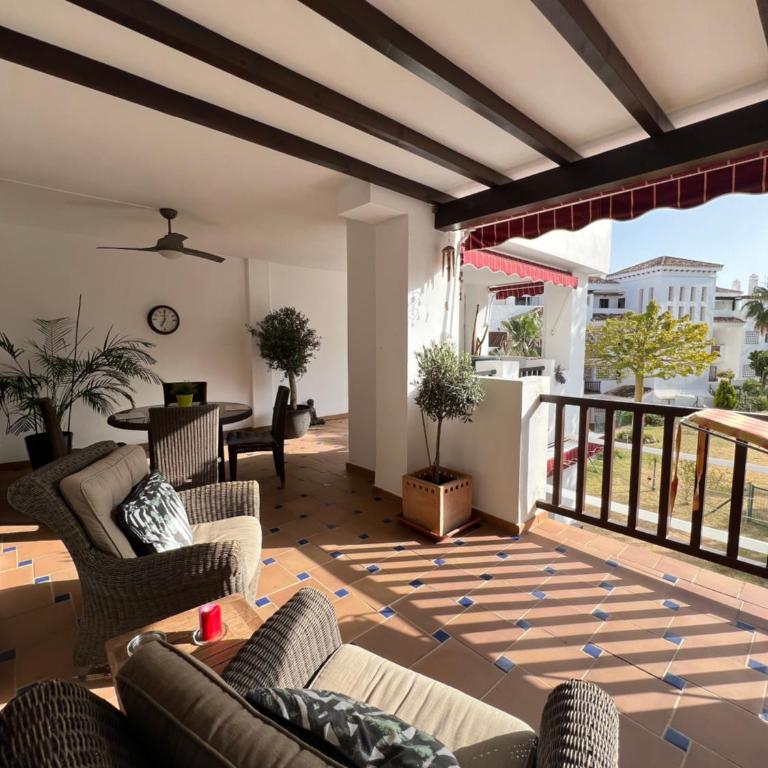 Finca San Antonio Two Bedroom apartment with swimming pool - Apartamento Deluxe de 2 dormitorios con vistas al jardín - 8