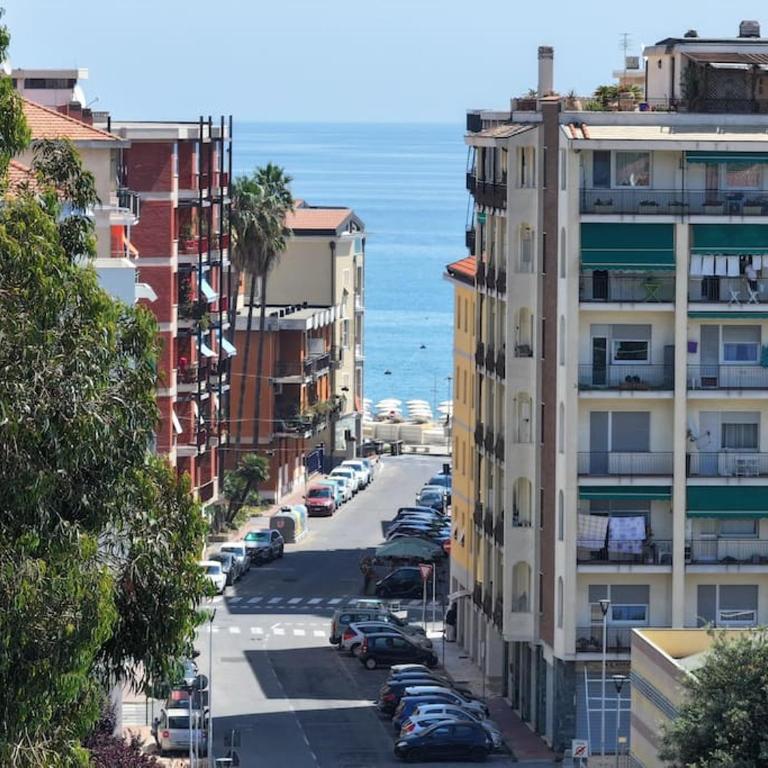 300 mt near the sea and the station exclusive apartment - Appartamento con 2 Camere da Letto - 11