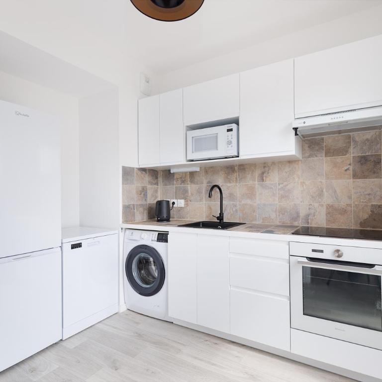 Paris Center & Eurostar 20 min, duplex 9 p, rooftop, 2 bathrooms, parking, - Appartamento - 4