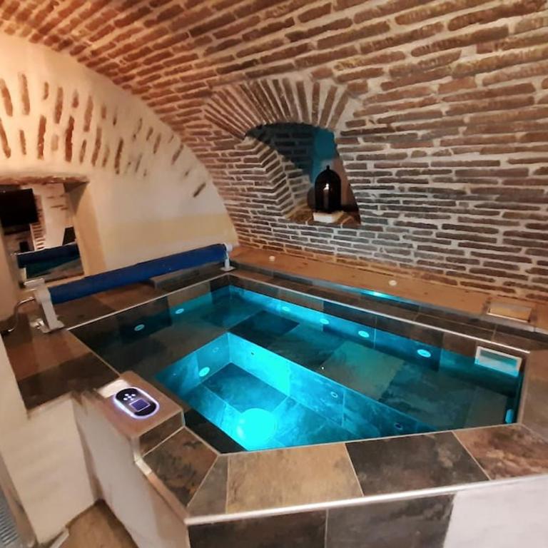 Studio et spa privatif Le Puits de la Grâce - Apartment mit 1 Schlafzimmer - 36