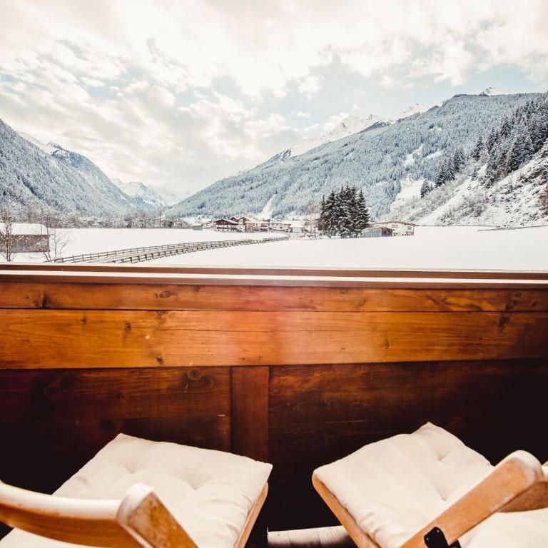 Alpenhaus Monte - Ski-Bike & Hike - Doppelzimmer mit Balkon - 4