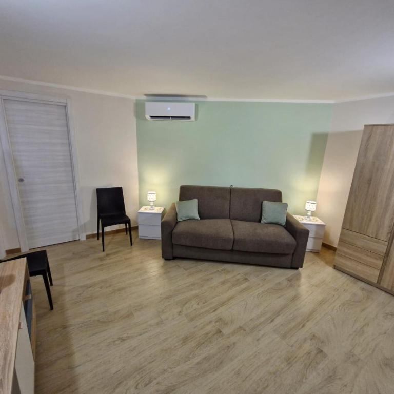 Medea - One-Bedroom Apartment - 30