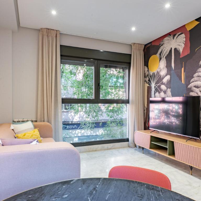 Smartr Madrid Las Ventas - One-Bedroom Apartment with Patio - 1