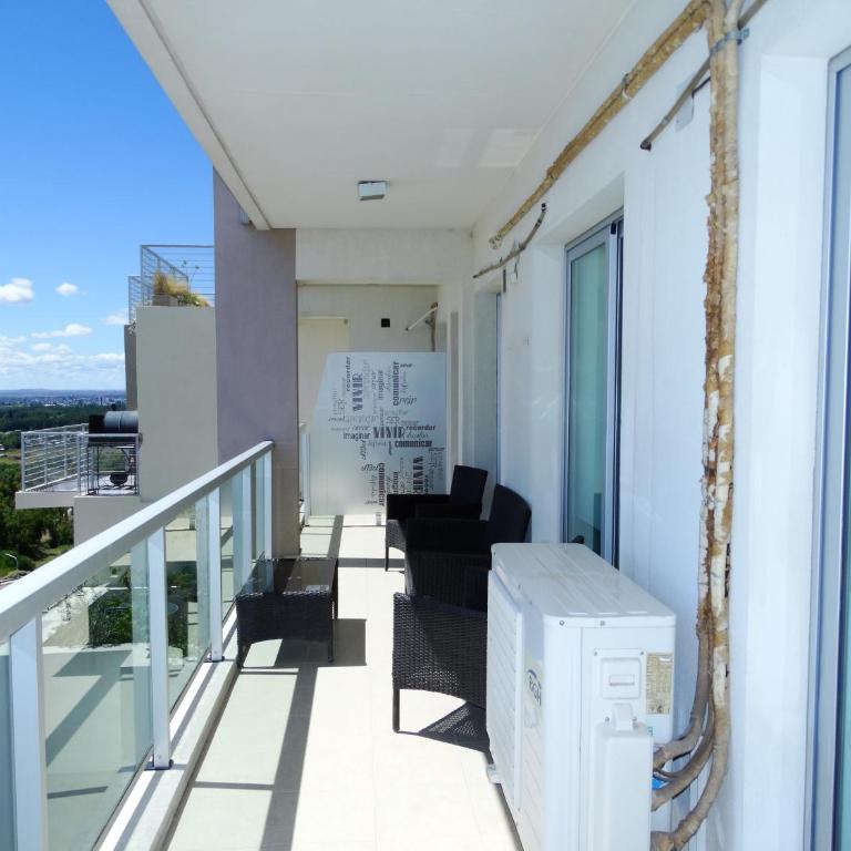 Departamentos Leloir - Two-Bedroom Apartment - 2