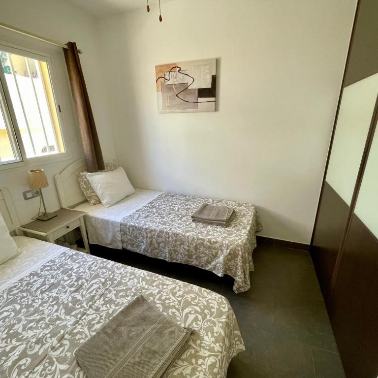 Cozy and sunny apartment with everything you need, Great location - One-Bedroom Apartment - 13