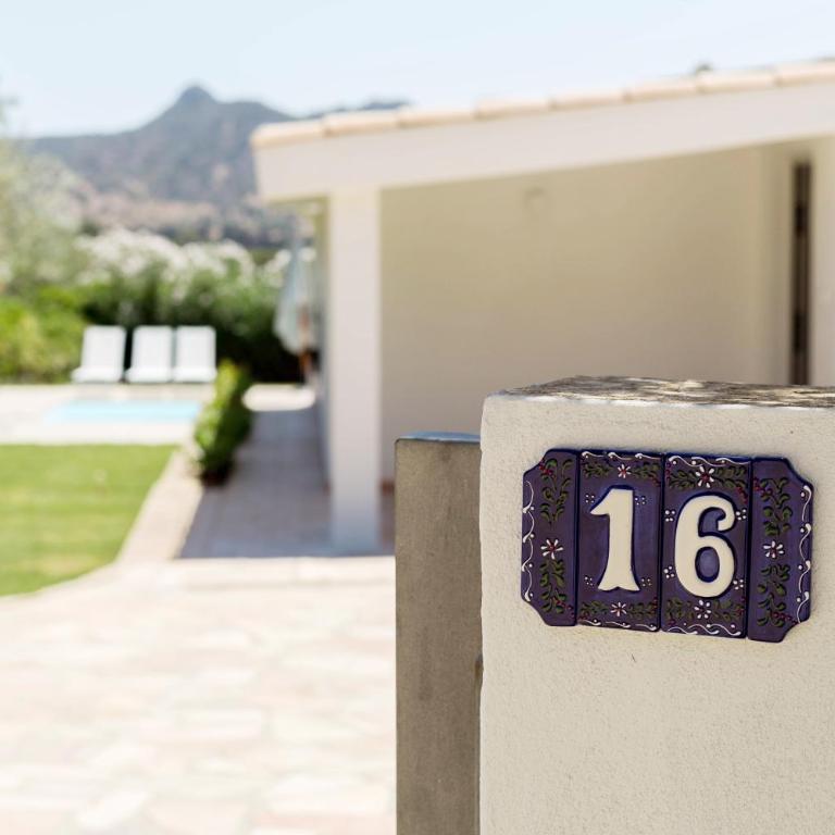 Villa Angelina con piscina e giardino privato a pochi passi dalla Spiaggia di Campus - Villa con 3 Camere da Letto - 35