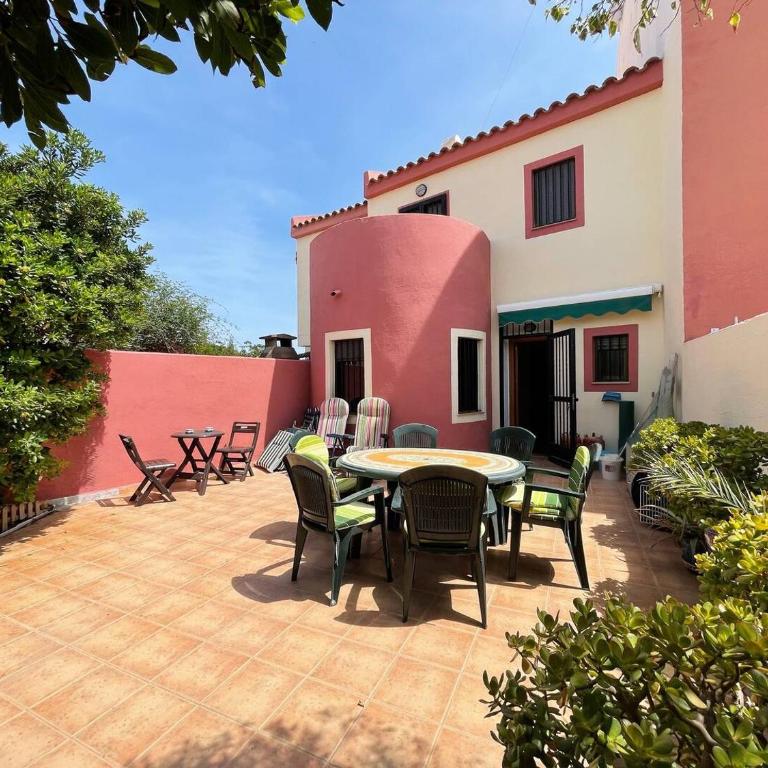 Acogedora casa a 100m de la playa - Casa de 4 dormitorios - 4