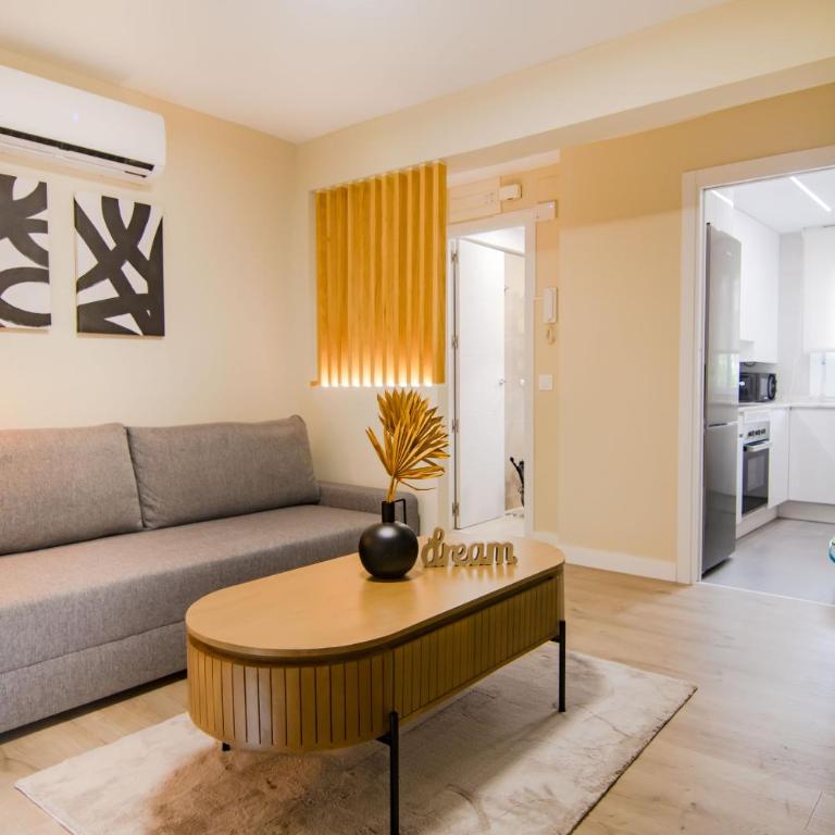 apartamento para 6 personas en hortaleza ALQUILER TEMPORAL - Apartment - 6