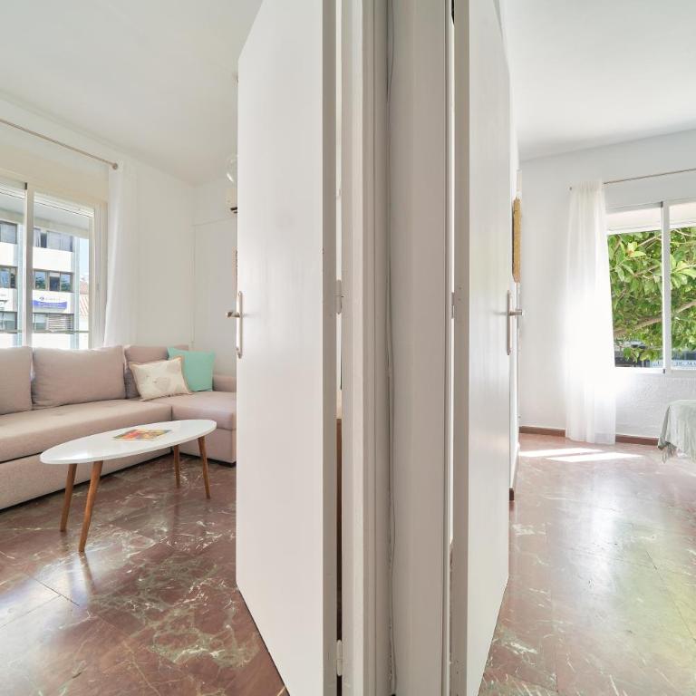 Estepona beach apartment - One-Bedroom Apartment - 3