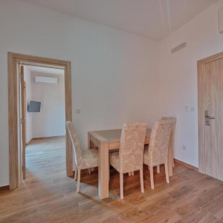 Apart Hotel XXL Lux - Apartment with Sea View - 1