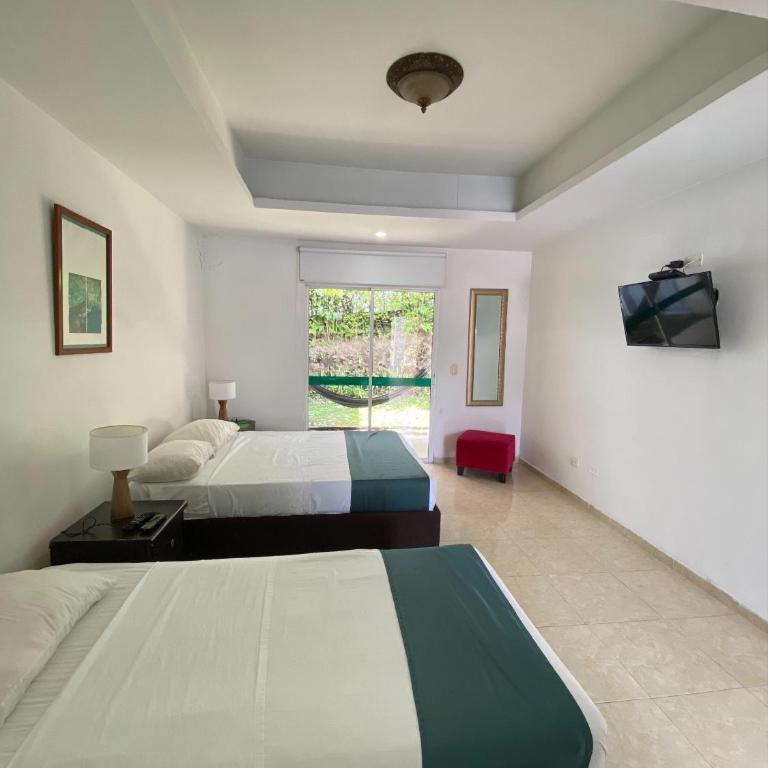 hotel turqueza inn - Habitación Triple Estándar - 4