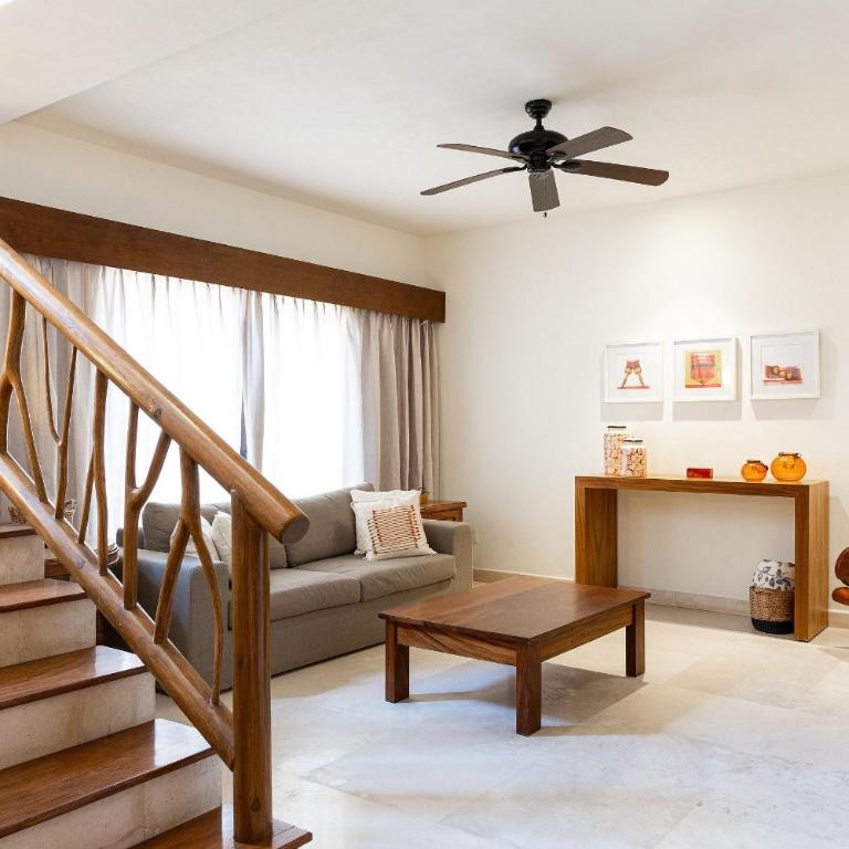 Zenzontle. Depto de 2 pisos frente a la playa - Apartamento de 4 dormitorios con piscina privada - 21