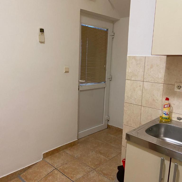 Studio sobe Nena - Apartman sa 1 Spavaćom Sobom - 2