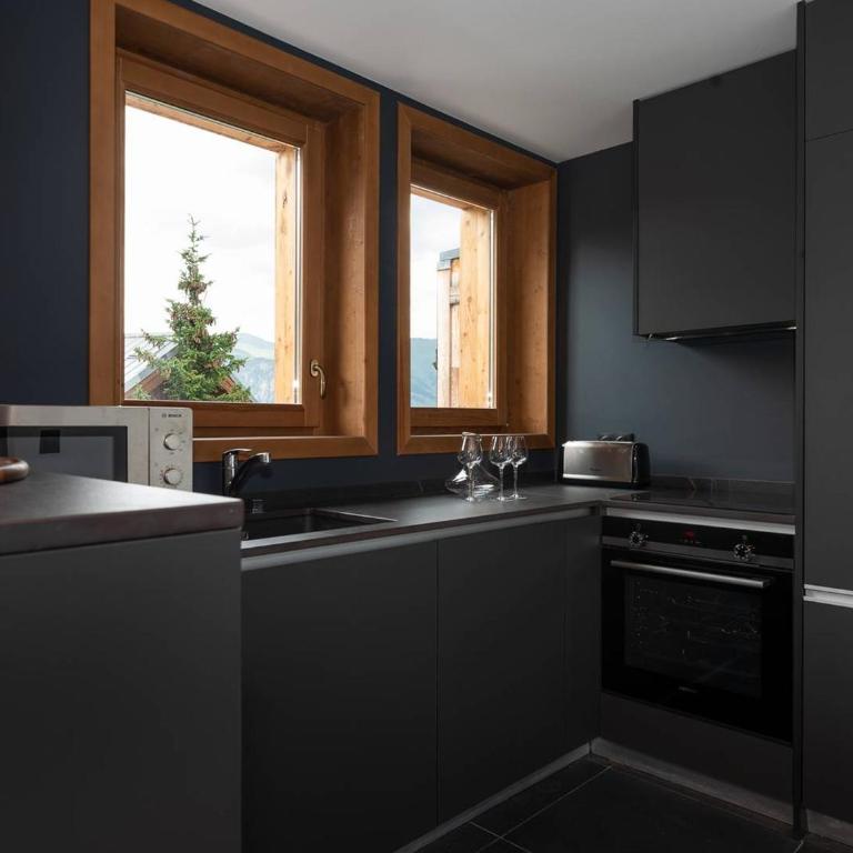 Duplex plein sud à Courchevel Village - 4 pers - Pieds des pistes, balcons, parking, casier à skis - FR-1-631-73 - Appartamento (4 Adulti) - 5