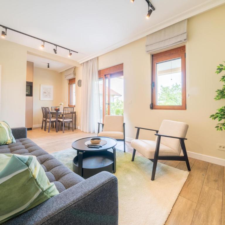 Bradasevic Apart Resort Tivat lux - Deluxe Apartment - 1