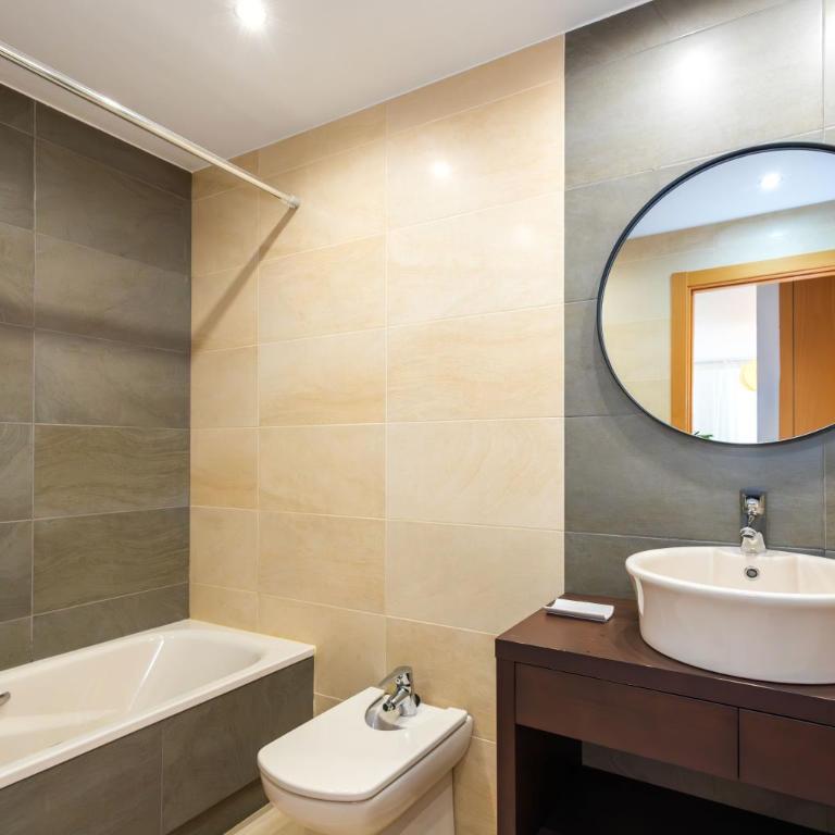 Golden Gardens, ground floor apartment with large terrace, smart TV, fibre internet, parking - Apartamento de 2 dormitorios - 24