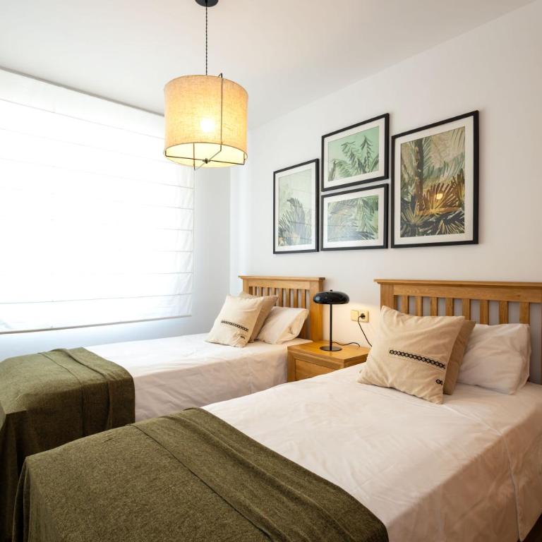 Golden Gardens, ground floor apartment with large terrace, smart TV, fibre internet, parking - Apartamento de 2 dormitorios - 15