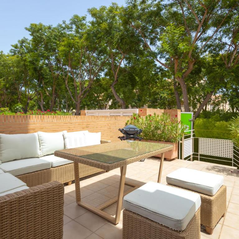 Golden Gardens, ground floor apartment with large terrace, smart TV, fibre internet, parking - Apartamento de 2 dormitorios - 28