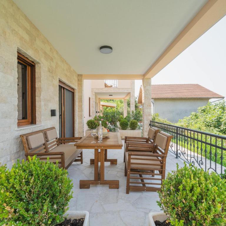 Bradasevic Apart Resort Tivat lux - Deluxe Apartment - 30