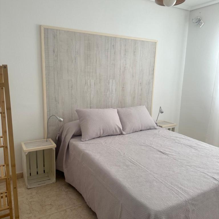 Casa Ulloa con JARDÍN - Three-Bedroom House - 14