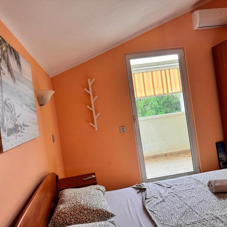 Villa M - One-Bedroom Apartment with Balcony - 6