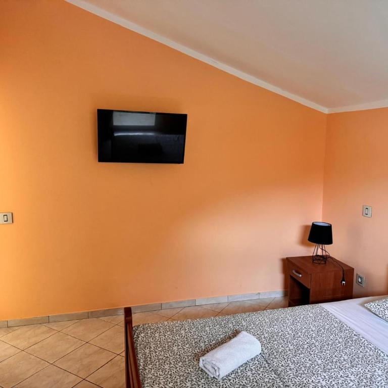 Villa M - One-Bedroom Apartment with Balcony - 8