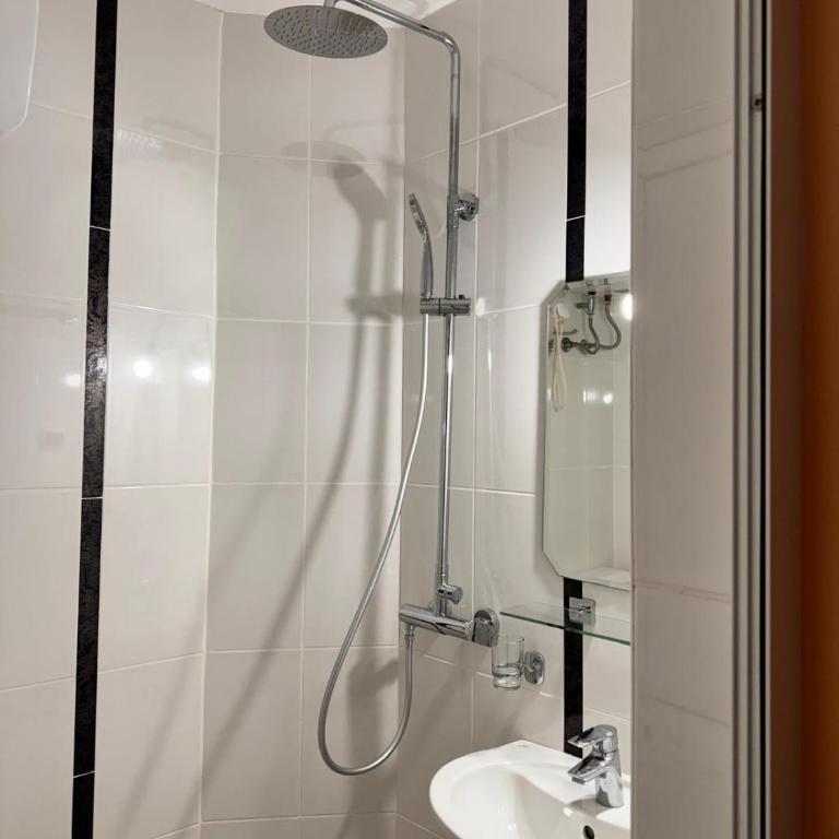 Villa M - One-Bedroom Apartment with Balcony - 11