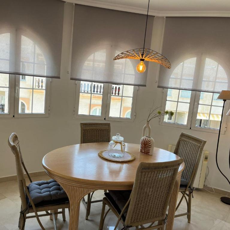 Appartement Bulevard Dos - Two-Bedroom Apartment - 4