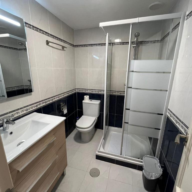 Appartement Bulevard Dos - Two-Bedroom Apartment - 5