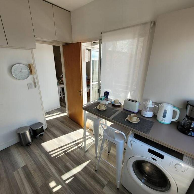 Amplio Dpto para 4 personas en Boedo Lavarropas Seguridad 24hs - Apartamento de 2 dormitorios - 41