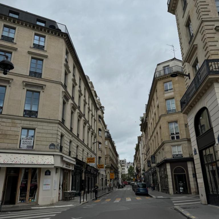 Studio Tout Équipé Bourse - Appartement 1 Chambre - 15