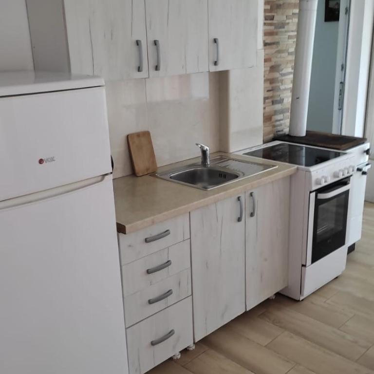 Apartmani Isabela sa vrtom - Apartman sa 2 Spavaće Sobe - 9