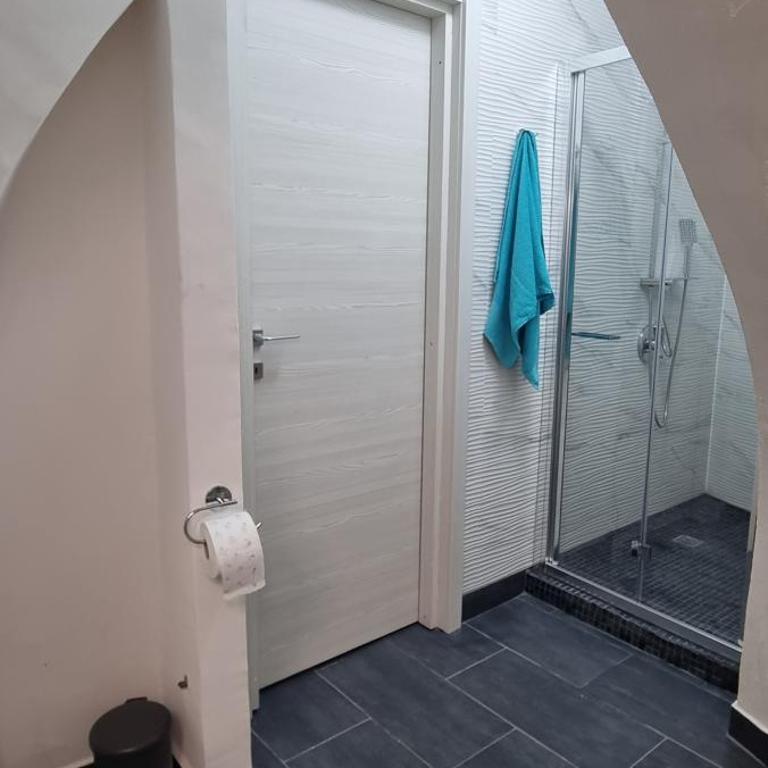 Domus Cestai - Double or Twin Room with Bathroom - 13