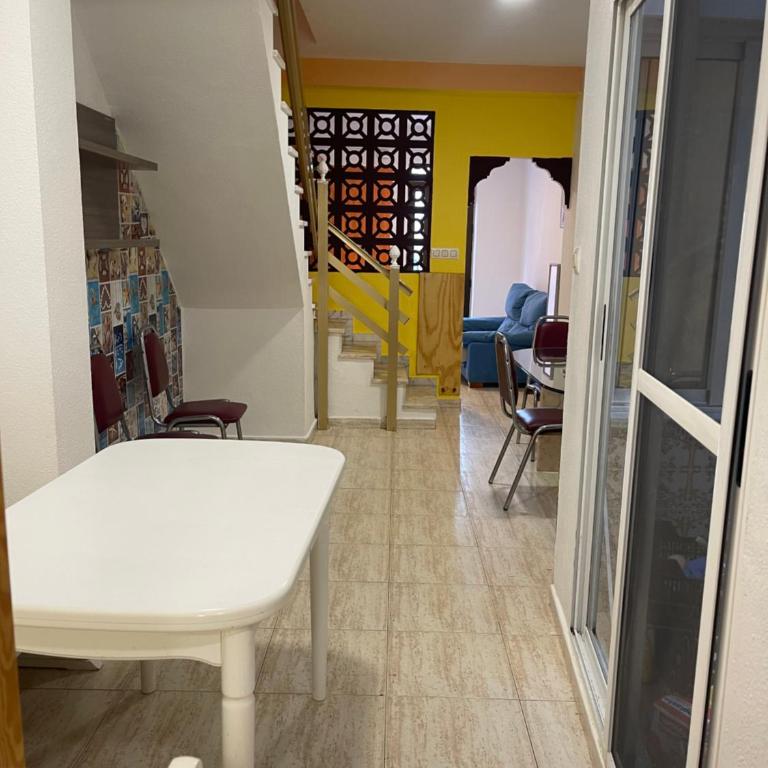 Casa JUANES - Three-Bedroom House - 12