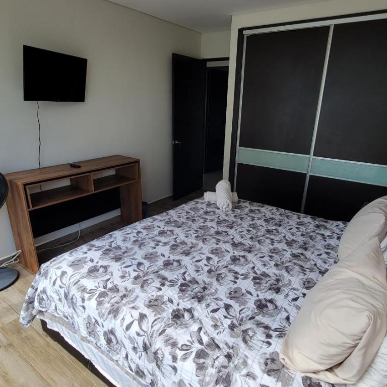 WTC Suites - Two-Bedroom Deluxe Apartment - 5