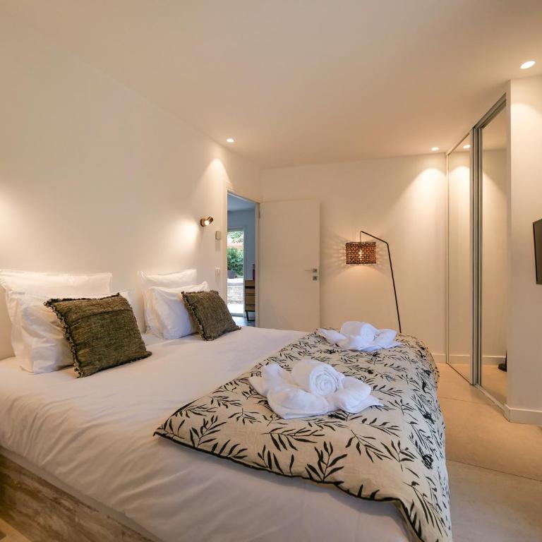 Villa Pinède proche plage et Saint Tropez - Three-Bedroom Villa - 10