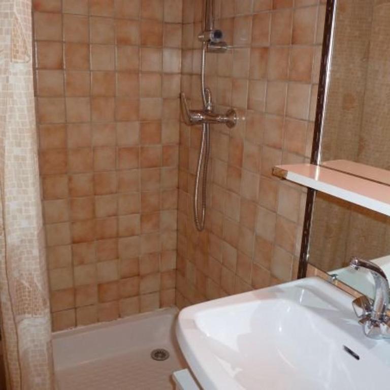Studette Alpes 2 Pers, Proche Commerces - One-Bedroom Apartment - 6