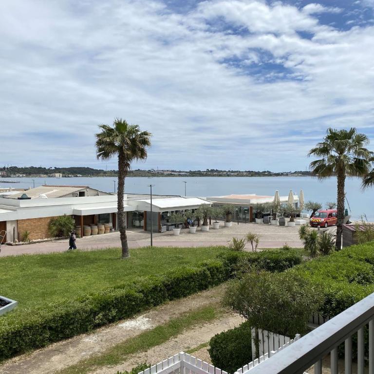 Appartement T1 à Balaruc-les-Bains avec WIFI - Équipement complet, idéal pour 2 personnes - FR-1-553-145 - Apartment (4 Adults) - 1