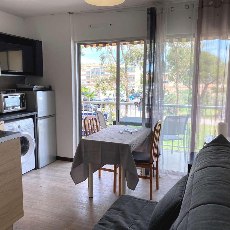 Appartement T1 à Balaruc-les-Bains avec WIFI - Équipement complet, idéal pour 2 personnes - FR-1-553-145 - Apartment (4 Adults) - 8