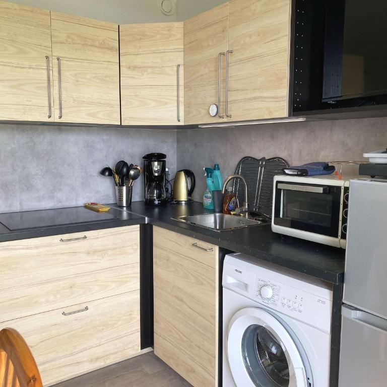 Appartement T1 à Balaruc-les-Bains avec WIFI - Équipement complet, idéal pour 2 personnes - FR-1-553-145 - Apartment (4 Adults) - 10