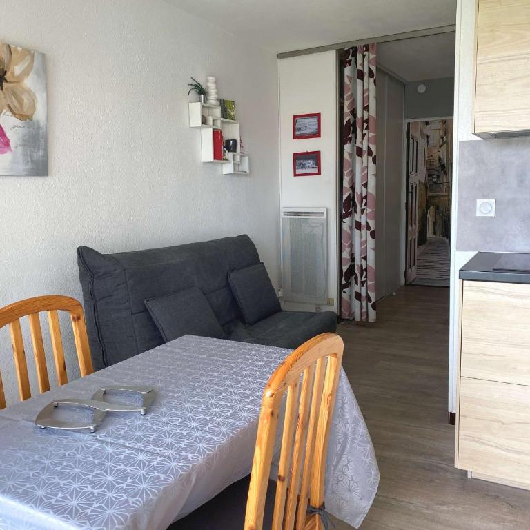 Appartement T1 à Balaruc-les-Bains avec WIFI - Équipement complet, idéal pour 2 personnes - FR-1-553-145 - Apartment (4 Adults) - 11