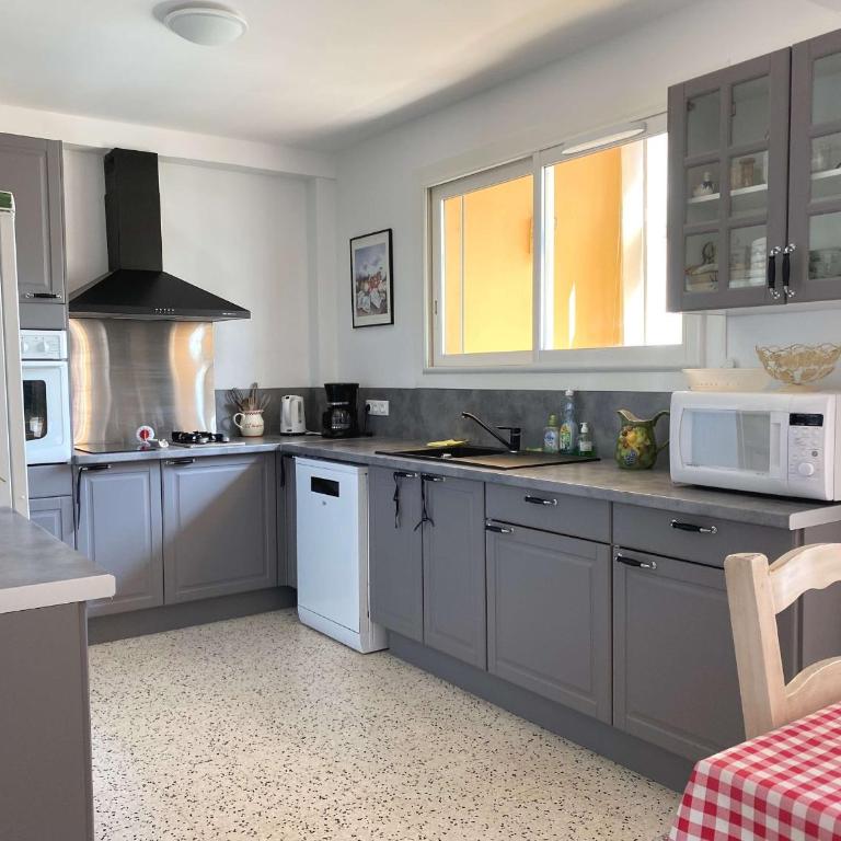 Superbe T3 avec loggias fermées, garage, et wifi à Balaruc-les-Bains, classé 3 étoiles - FR-1-553-216 - Appartement - 3