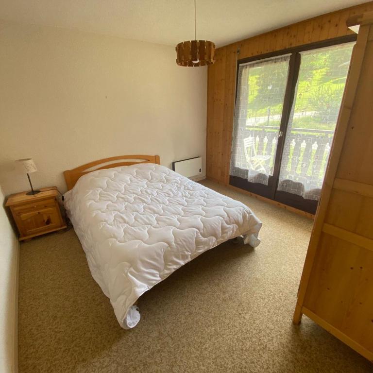 Appartement familial proche centre avec balcon et parking - FR-1-693-99 - Appartement - 10